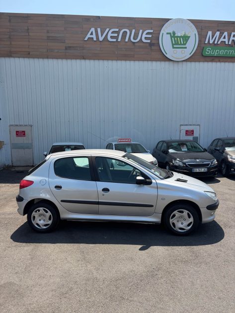 PEUGEOT 206 XT PACK 1.4i TU 75cv 