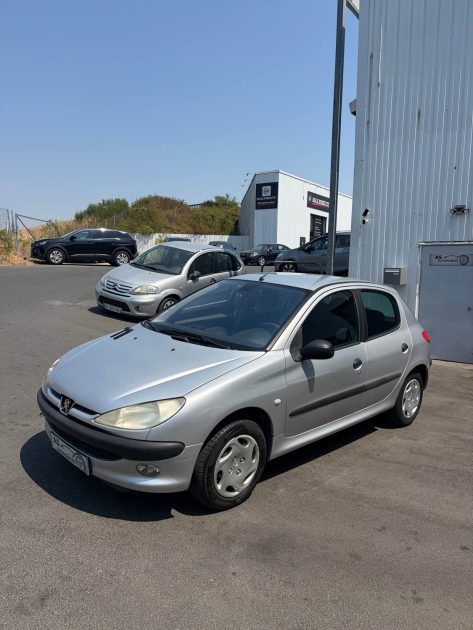 PEUGEOT 206 XT PACK 1.4i TU 75cv 