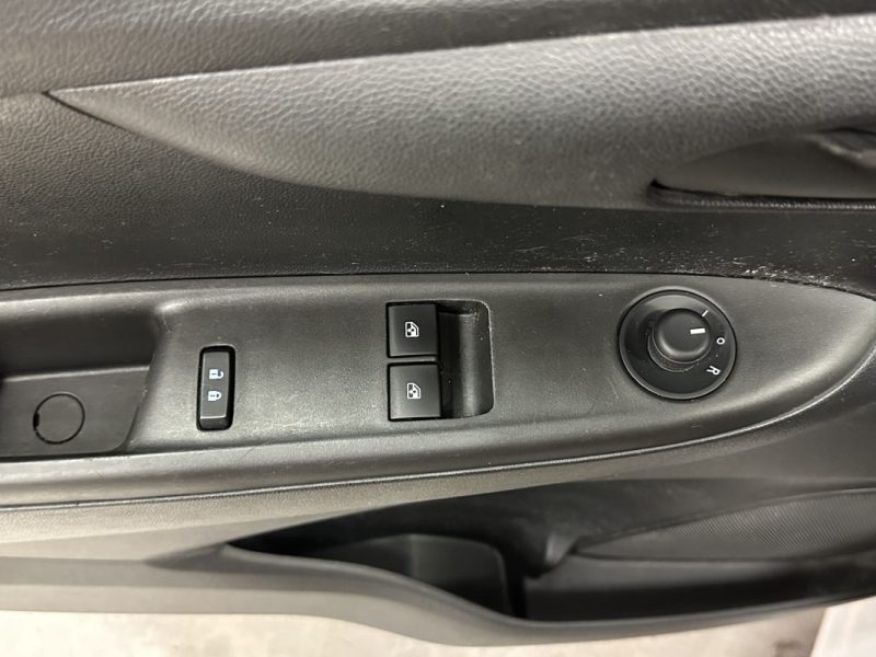 OPEL KARL 1.0 75CH ESSENTIA - Garantie 6 mois - CT ok - Chaine de distribution -
