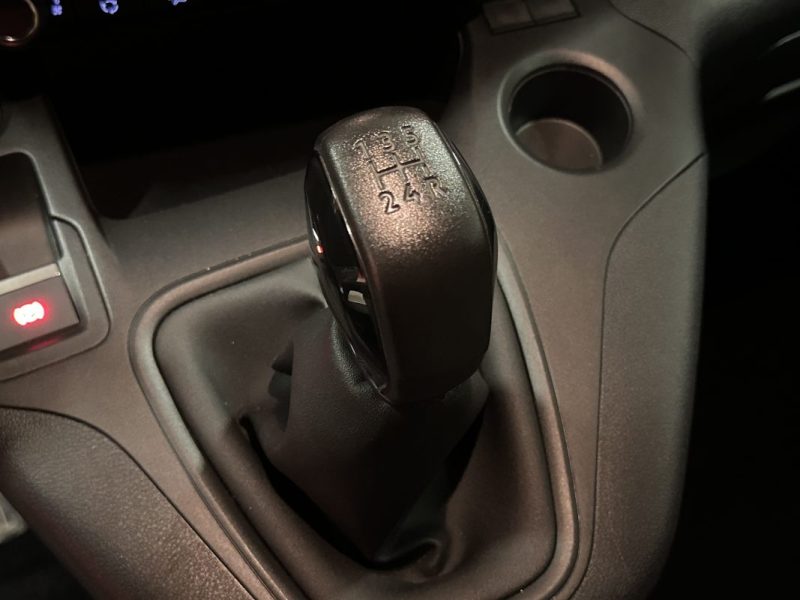 PEUGEOT PARTNER STANDARD 1.5 BLUE HDI 100CV ASPHALT 3 places 1000KG - 1ère Main - TVA récupérable -