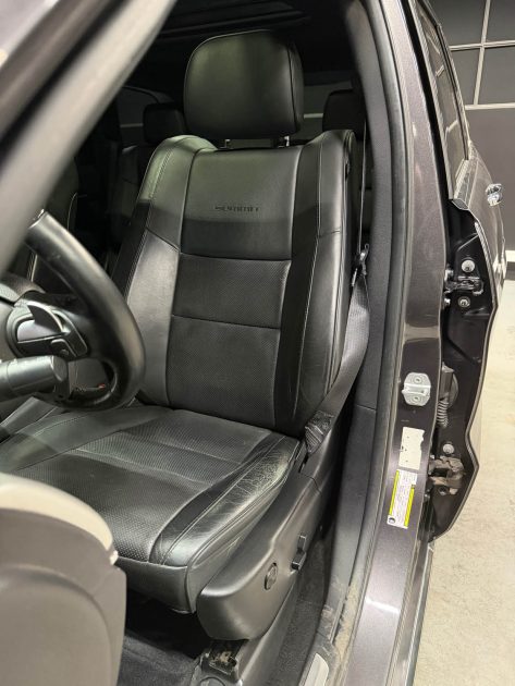 JEEP GRAND CHEROKEE SUMMIT 2013