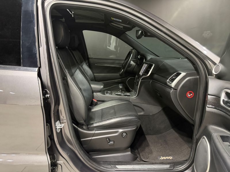 JEEP GRAND CHEROKEE SUMMIT 2013