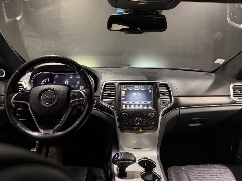 JEEP GRAND CHEROKEE SUMMIT 2013