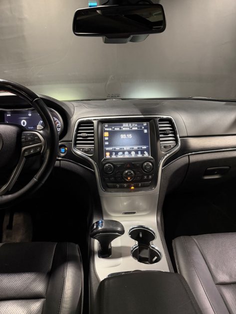 JEEP GRAND CHEROKEE SUMMIT 2013