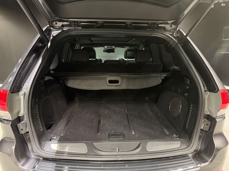 JEEP GRAND CHEROKEE SUMMIT 2013