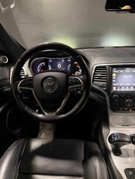 JEEP GRAND CHEROKEE SUMMIT 2013