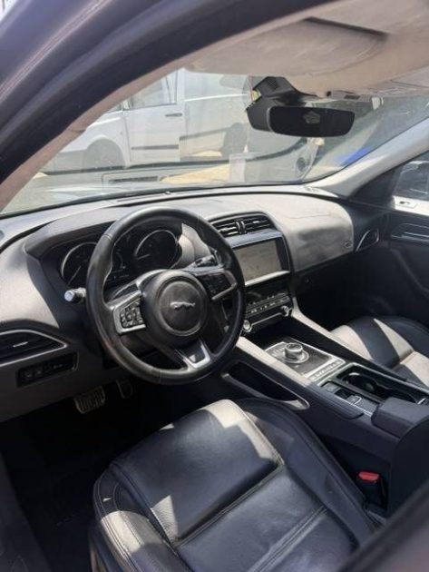 JAGUAR F-PACE 20D AWD - BVA - 82 082Kms - Camer Recul - Parfait Etat - SUIVIT JAGUAR