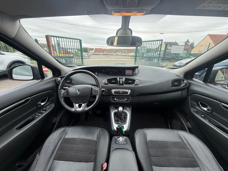 RENAULT SCENIC 3 PHASE 3 1.2 TCE 130 LOUNGE 2015