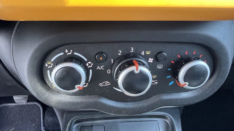 RENAULT TWINGO III 1.0 SCE 75 ZEN 2020