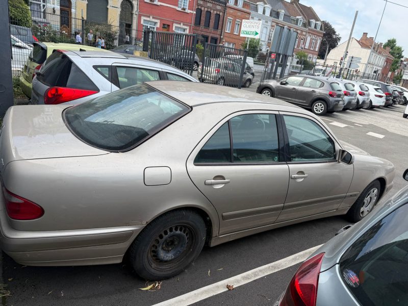 MERCEDES E 220 CDI BVA -1er MAIN - NE DEMARRE PAS