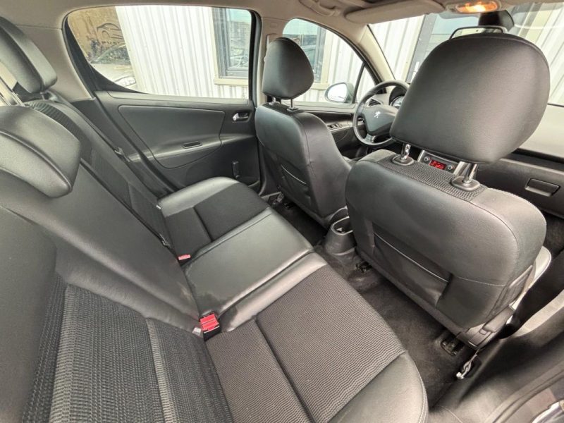 PEUGEOT 207 SPORT 1.6L 120CV TOIT PANORAMIQUE