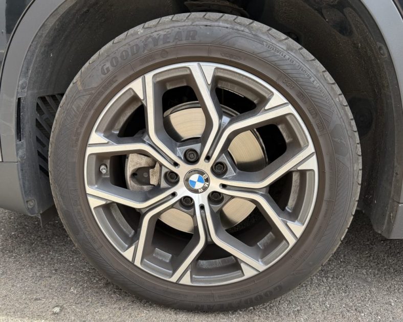 B.M.W. X1 18I SDRIVE 140ch - TOIT OUVRANT - Entretient chez BMW - Harman Kardon - GARANTIE 6 Mois