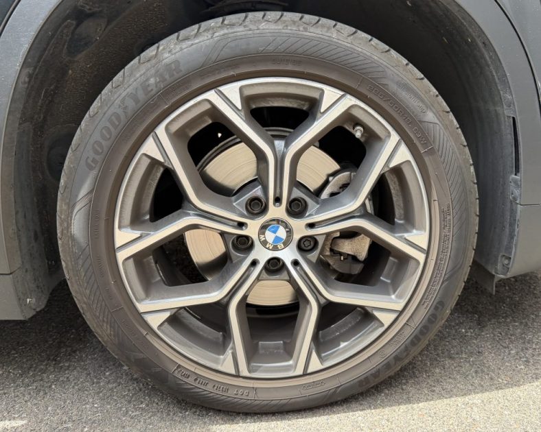 B.M.W. X1 18I SDRIVE 140ch - TOIT OUVRANT - Entretient chez BMW - Harman Kardon - GARANTIE 6 Mois