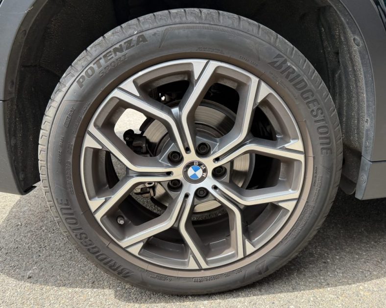 B.M.W. X1 18I SDRIVE 140ch - TOIT OUVRANT - Entretient chez BMW - Harman Kardon - GARANTIE 6 Mois