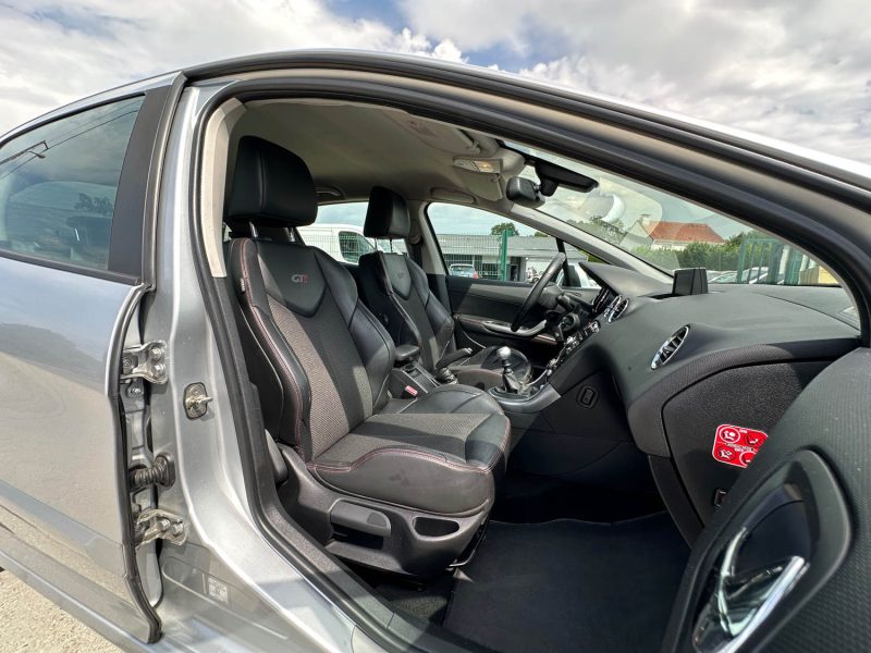 PEUGEOT 308 - 3 1.6 THP 200 GTI 2011
