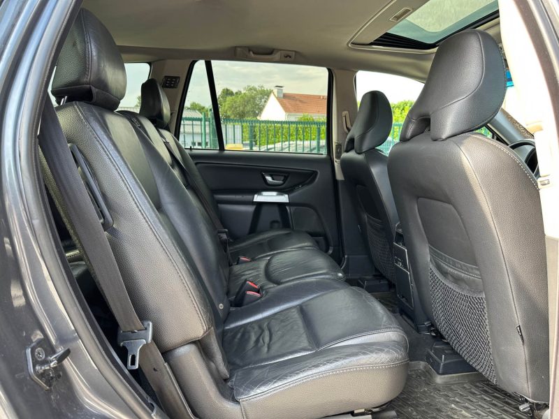 VOLVO XC90 D5 AWD  163CV  2005