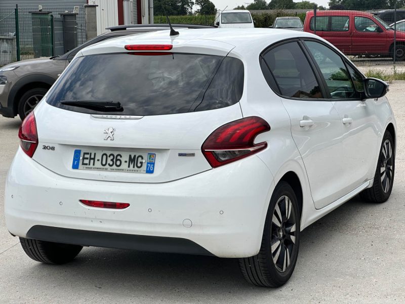 PEUGEOT  208 STYLE 1.2 82CV PHASE 2 Garantie 12 mois