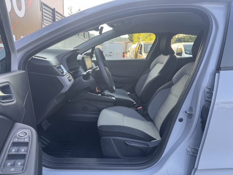 RENAULT CLIO 1.6 E-TECH 145 EQUILIBRE 2025 TTC 