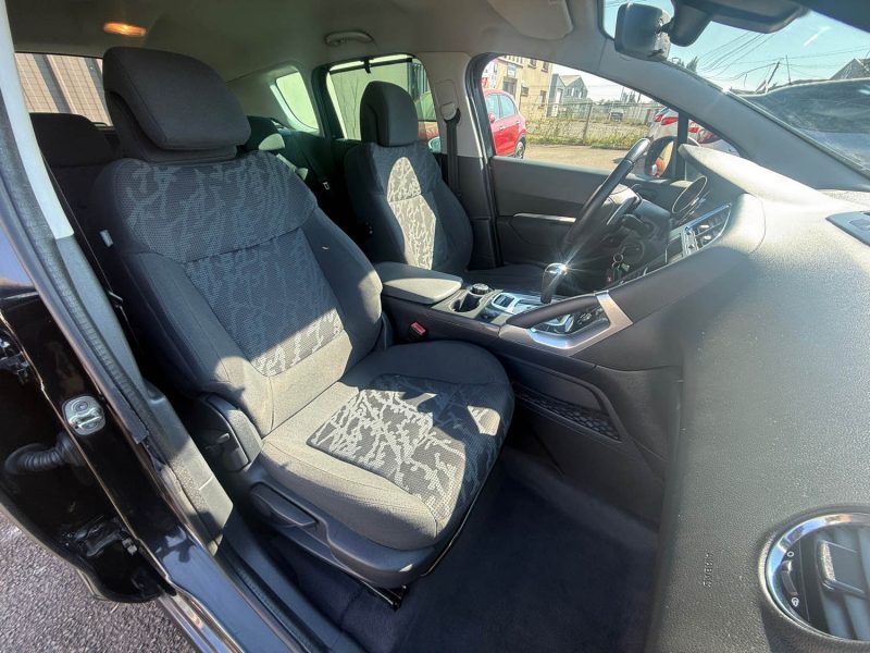 PEUGEOT 3008 BOITE AUTOMATIQUE 1.6 HDI 112CV - 8V TURBO 2012