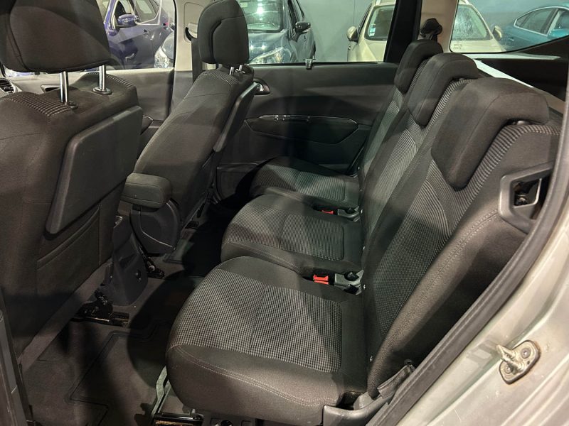 PEUGEOT 5008 2.0 HDI 150CH 