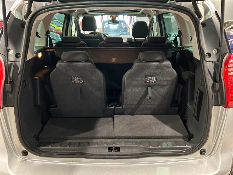 PEUGEOT 5008 2.0 HDI 150CH 
