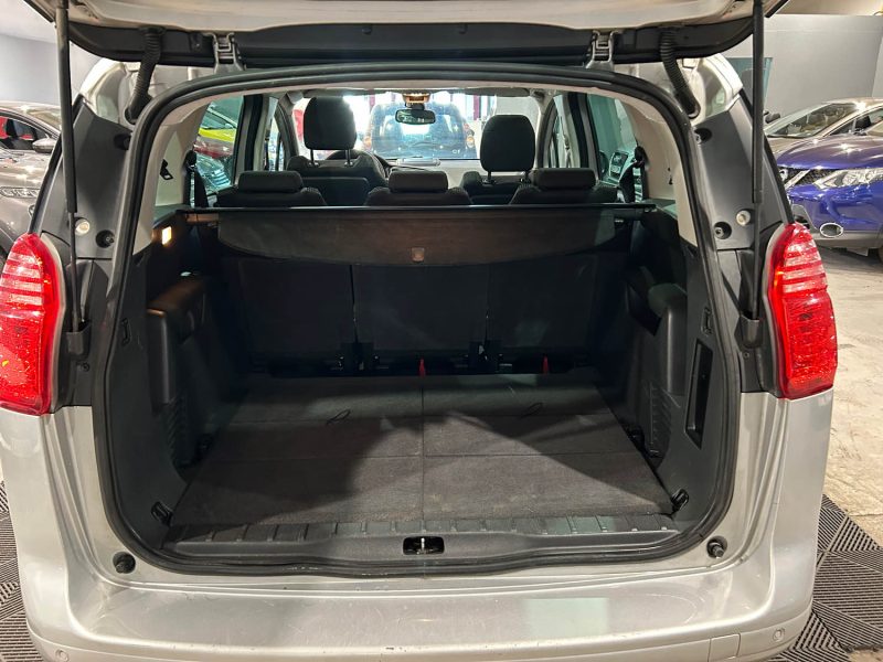 PEUGEOT 5008 2.0 HDI 150CH 