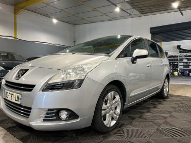 PEUGEOT 5008 2.0 HDI 150CH 