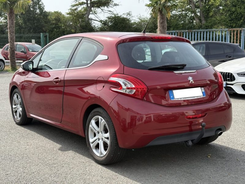PEUGEOT 208 1.6 VTI 120 ALLURE 2013