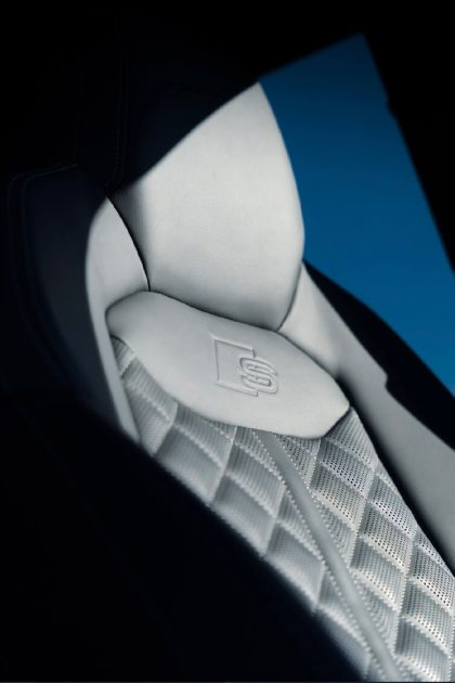 AUDI Q8 60 TFSI-E 490 COMPETITION QUATTRO S LINE TIPTRONIC 