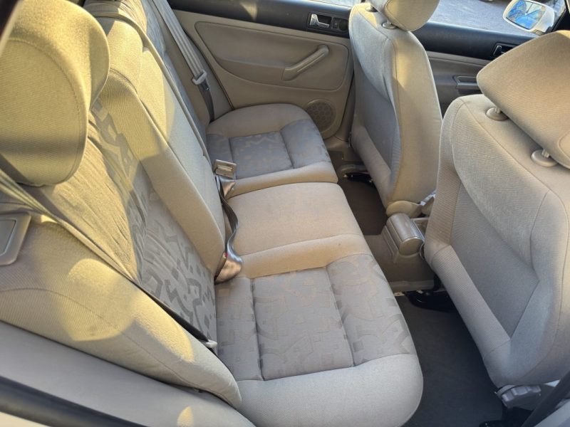 VOLKSWAGEN GOLF IV 1.6 ESSENCE BVA GARANTIE