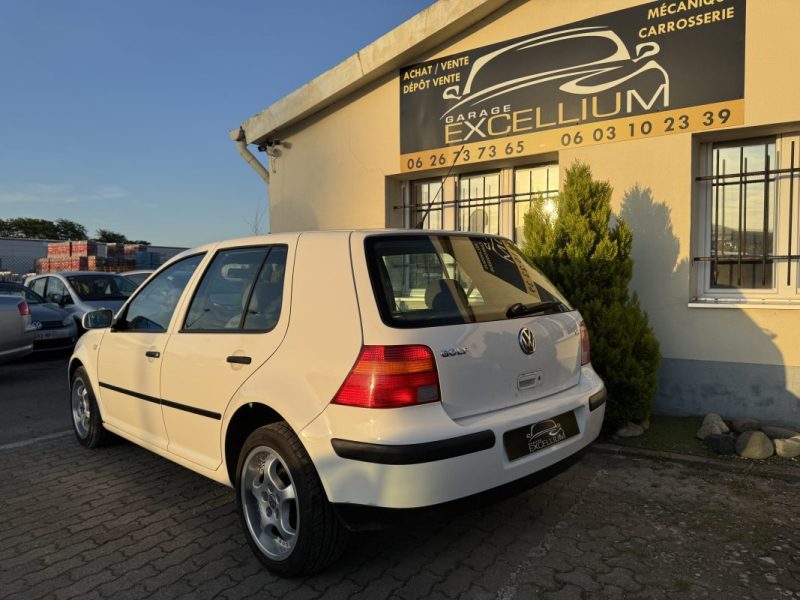 VOLKSWAGEN GOLF IV 1.6 ESSENCE BVA GARANTIE