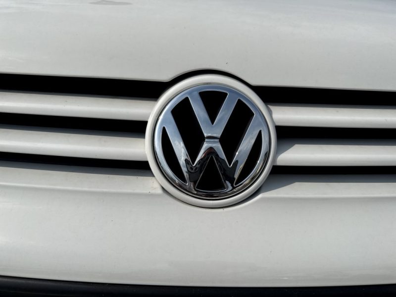 VOLKSWAGEN GOLF IV 1.6 ESSENCE BVA GARANTIE