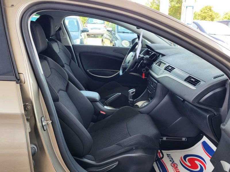 CITROËN C5 III BREAK (RW_) 1.6 VTI 120 2012