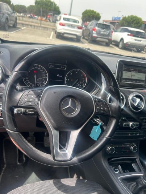 MERCEDES CLASSE B B180 CDI 109 DESIGN 2015