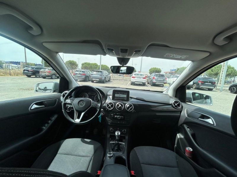 MERCEDES CLASSE B B180 CDI 109 DESIGN 2015