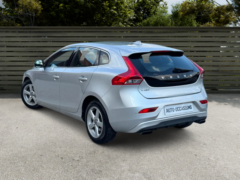 VOLVO V40 1.6 D 115Ch PACK XENIUM POWERSHIFT FULL OPTIONS GPS/CLIM/CUIR 119000Km 