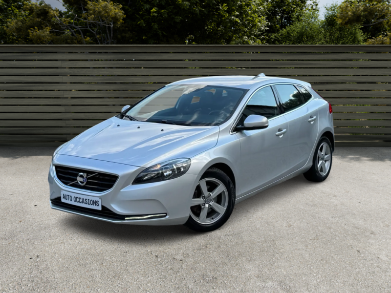 VOLVO V40 1.6 D 115Ch PACK XENIUM POWERSHIFT FULL OPTIONS GPS/CLIM/CUIR 119000Km 