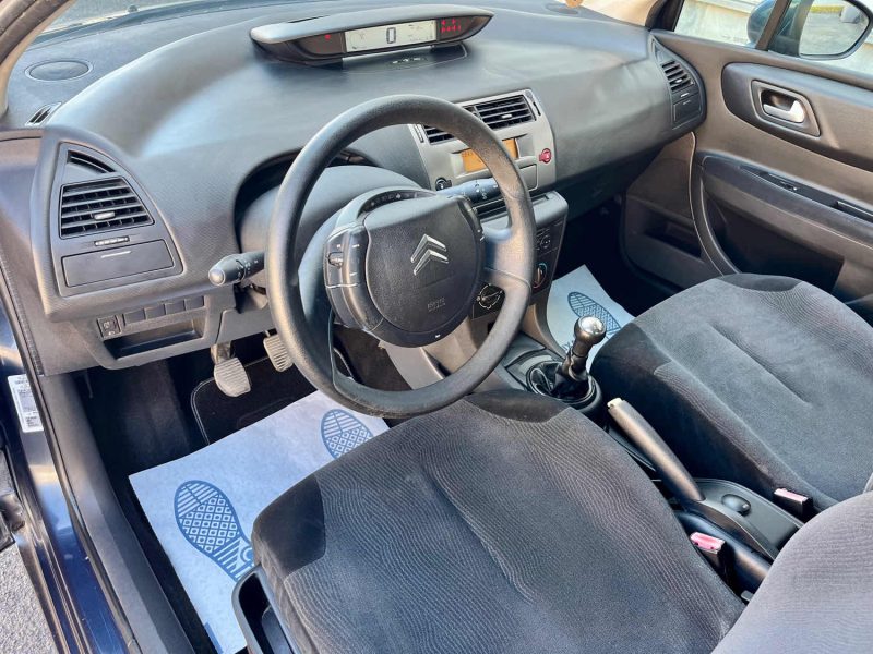 Citroën C4 Phase 2 1.6 HDi 92 Ch Confort Entretenue Et Révisée Garantie 6 Mois 