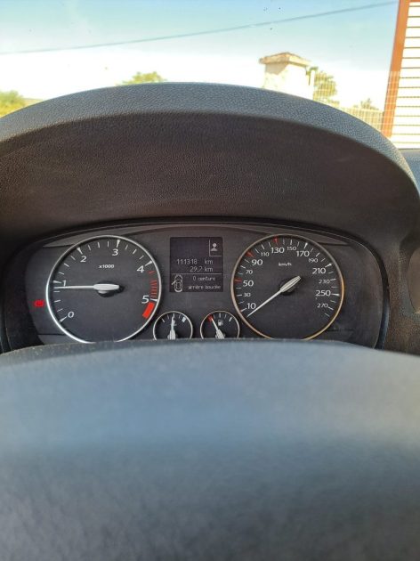RENAULT LAGUNAIII 1.5 DCI 110 AUTHENTIQUE 2009