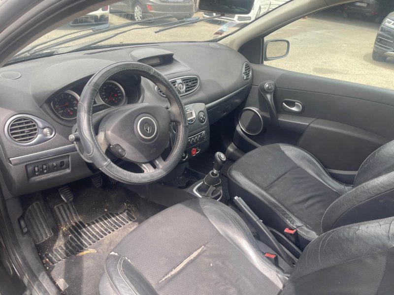 RENAULT CLIO 1.5 DCI 85 302MKM