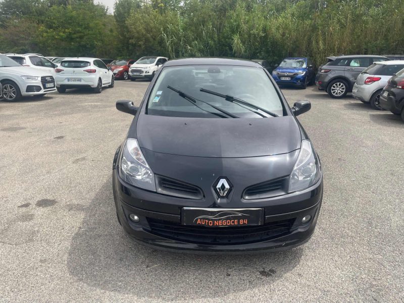 RENAULT CLIO 1.5 DCI 85 302MKM
