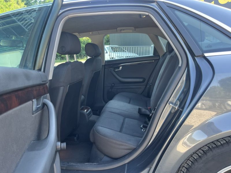 AUDI A4 1.8T Turbo 150 CH BELINE