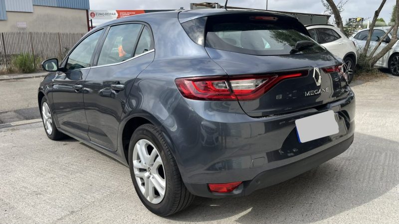 RENAULT MEGANE IV 1.3 TCE 140 CV  BOITE AUTOMATIQUE 2020
