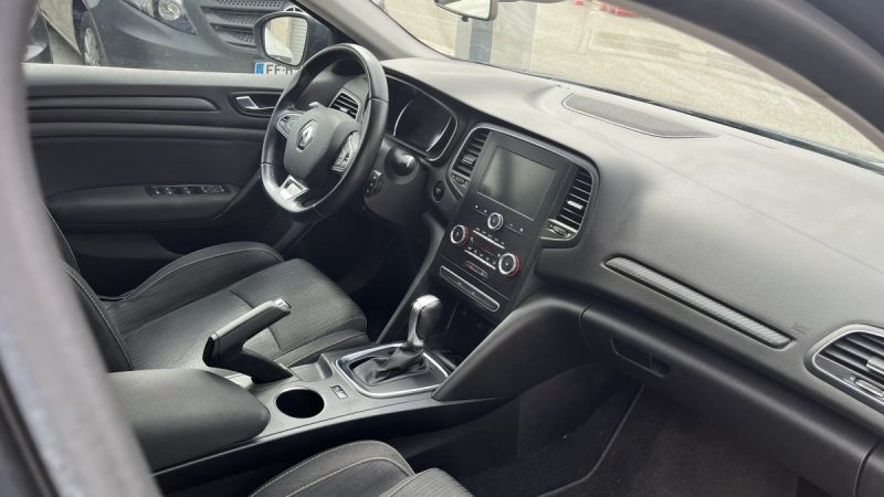 RENAULT MEGANE IV 1.3 TCE 140 CV  BOITE AUTOMATIQUE 2020