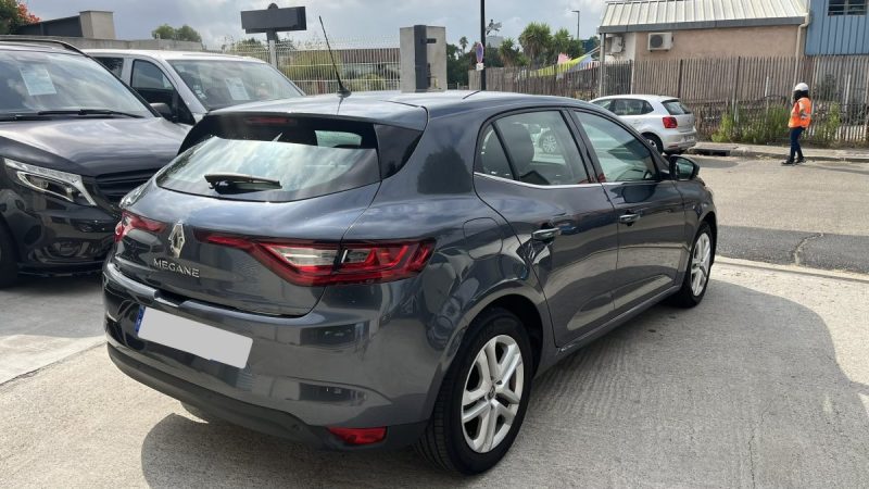 RENAULT MEGANE IV 1.3 TCE 140 CV  BOITE AUTOMATIQUE 2020