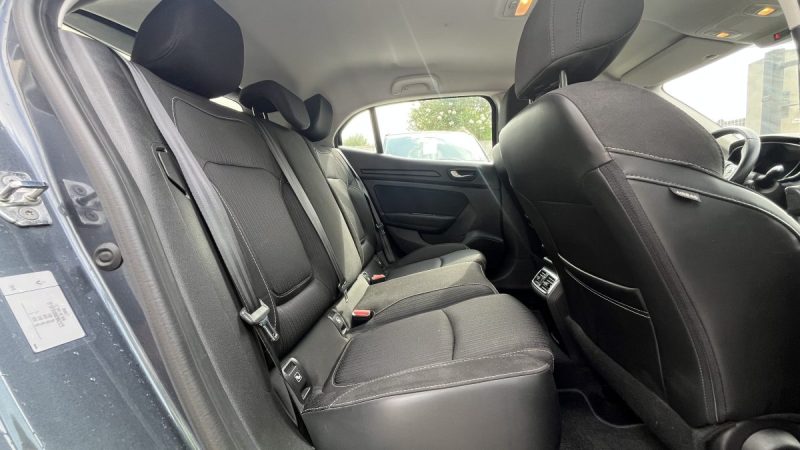 RENAULT MEGANE IV 1.3 TCE 140 CV  BOITE AUTOMATIQUE 2020