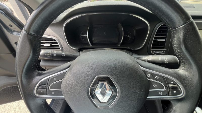 RENAULT MEGANE IV 1.3 TCE 140 CV  BOITE AUTOMATIQUE 2020