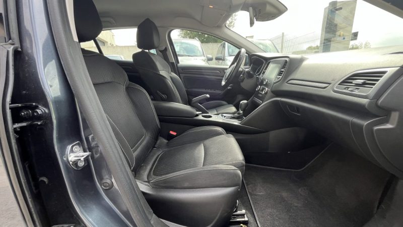 RENAULT MEGANE IV 1.3 TCE 140 CV  BOITE AUTOMATIQUE 2020