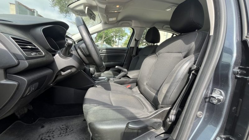 RENAULT MEGANE IV 1.3 TCE 140 CV  BOITE AUTOMATIQUE 2020