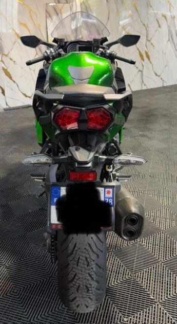 KAWASAKI NINJA H2 SX 2018 SE - 63 869Kms - Ligne AKRAPOVIC - Premier Main - SUIVIT COMPLET